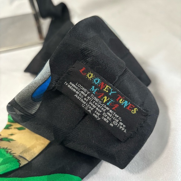 Vintage 90s Looney Tunes Mania Taz Tasmanian Devil Golf Character Tie - Picture 5 of 5